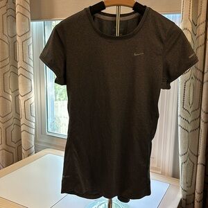 Nike Dri-Fit Grey Shirt Workout Running Exercise S